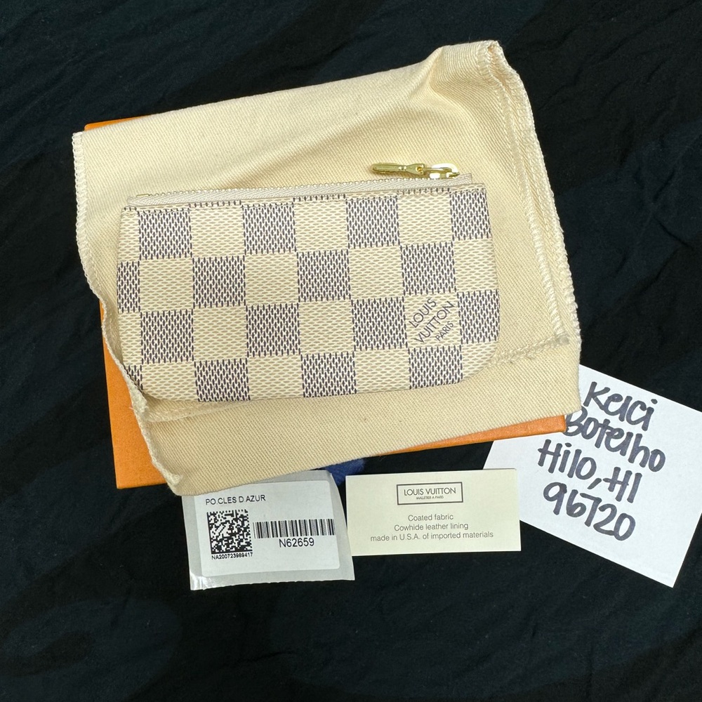 100% Authentic Louis Vuitton Damier Azur Key Cles/Pouch